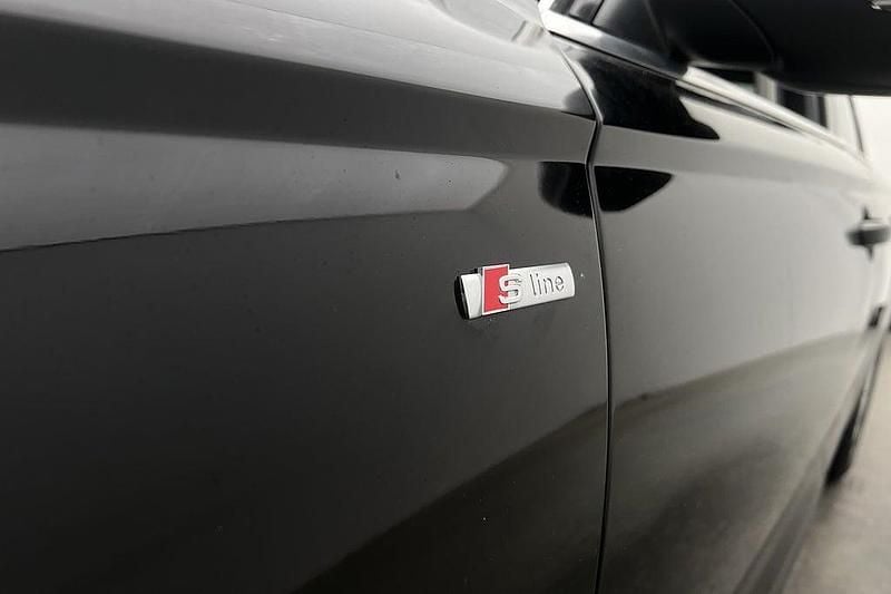 Svart Begagnad 2016 Audi A6 S-Line Kombi | 148 900 kr (Marknadspris) - Bild 1/2