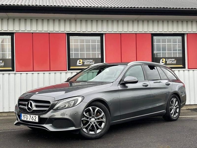 Grå Begagnad 2016 Mercedes C220 Avantgarde Kombi | 164 900 kr (Marknadspris) - Bild 1/4