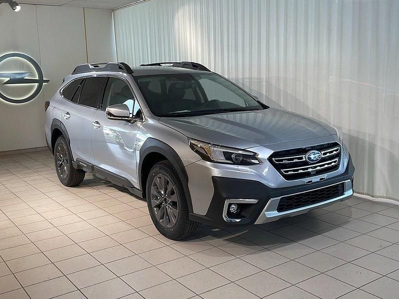 Grå Ny 2024 Subaru Outback SUV | 481 800 kr - Bild 1/4