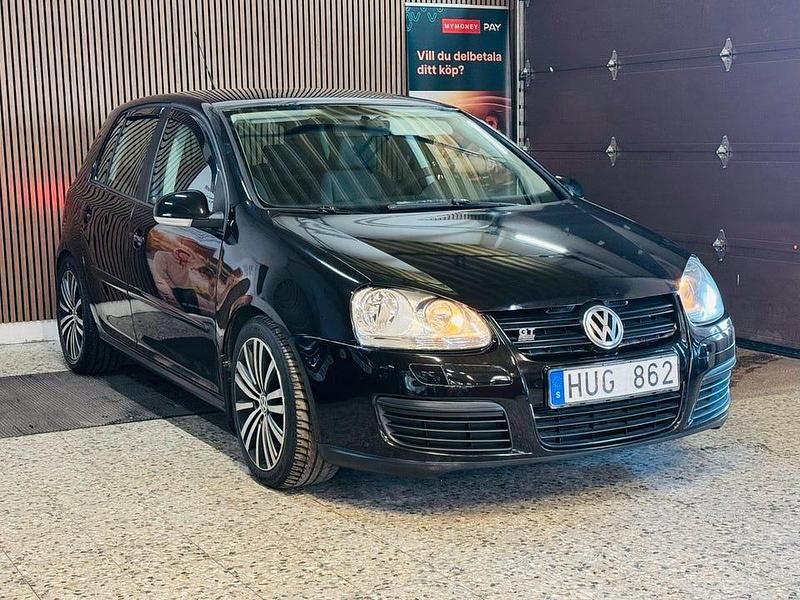 Begagnad VW Golf VI 141 HK (103 kW) 2009 Svart Halvkombi