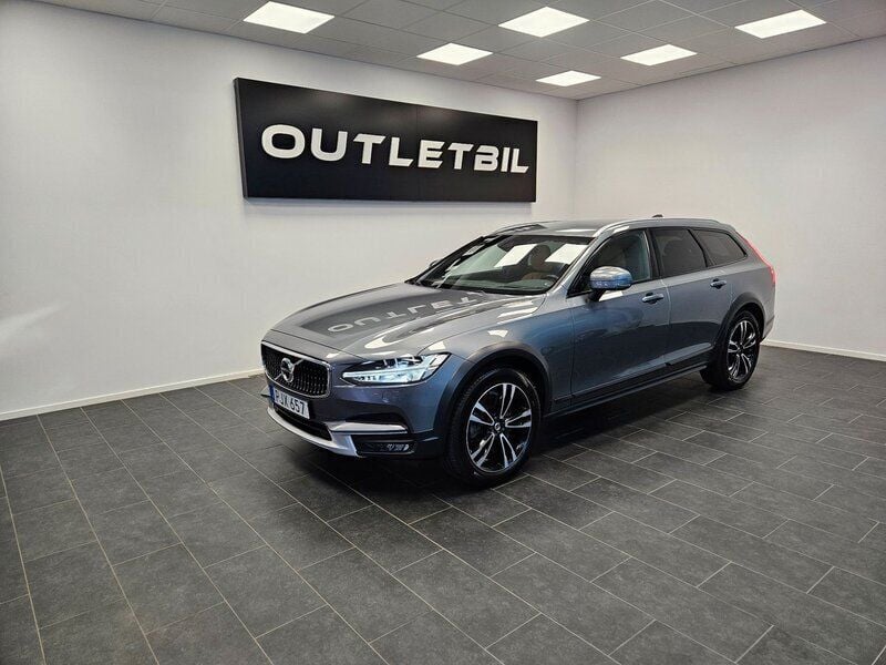 Grå Begagnad 2017 Volvo V90 CC Inscription Kombi | 319 900 kr (Marknadspris) - Bild 1/4