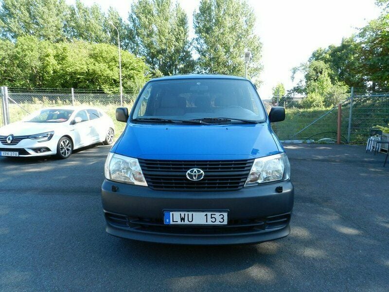 Begagnad Toyota HiAce 117 HK (86 kW) 2008 Blå Van