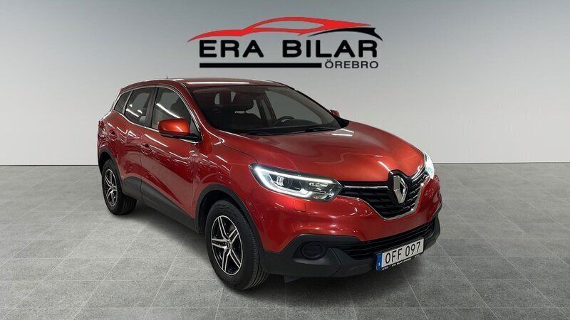 Röd Begagnad 2017 Renault Kadjar SUV | 99 800 kr (Marknadspris) - Bild 1/4