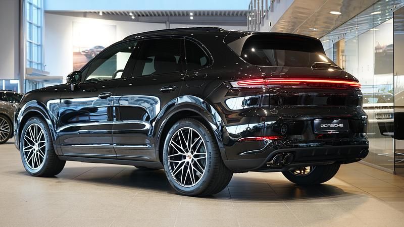 Ny Porsche Cayenne 2026 Svart SUV