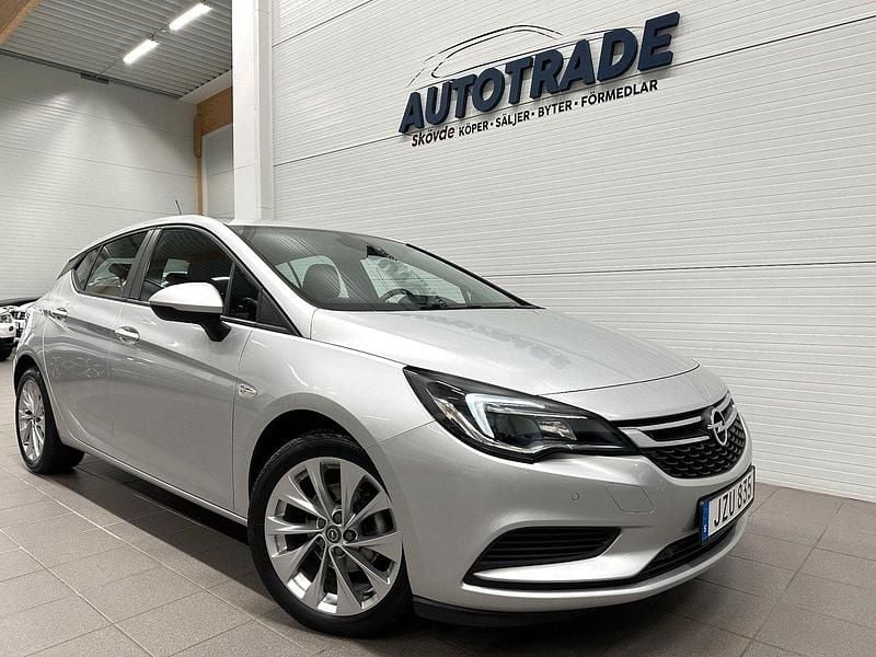 Grå Begagnad 2016 Opel Astra Enjoy Halvkombi | 124 900 kr (Marknadspris) - Bild 1/4