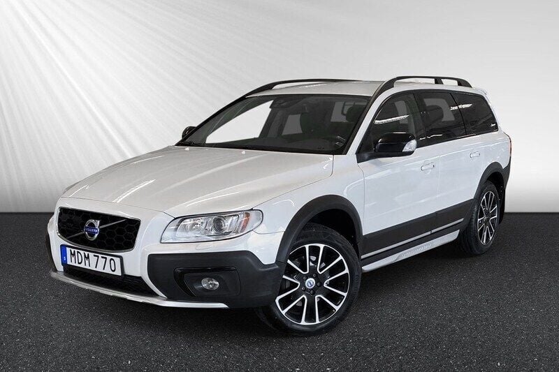 Vit Begagnad 2015 Volvo XC70 Standard SUV | 209 900 kr (Lite dyr) - Bild 1/4