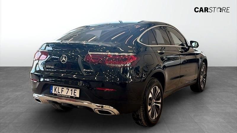 Begagnad Mercedes GLC300e 194 HK (142 kW) 2022 Svart Sportkupé