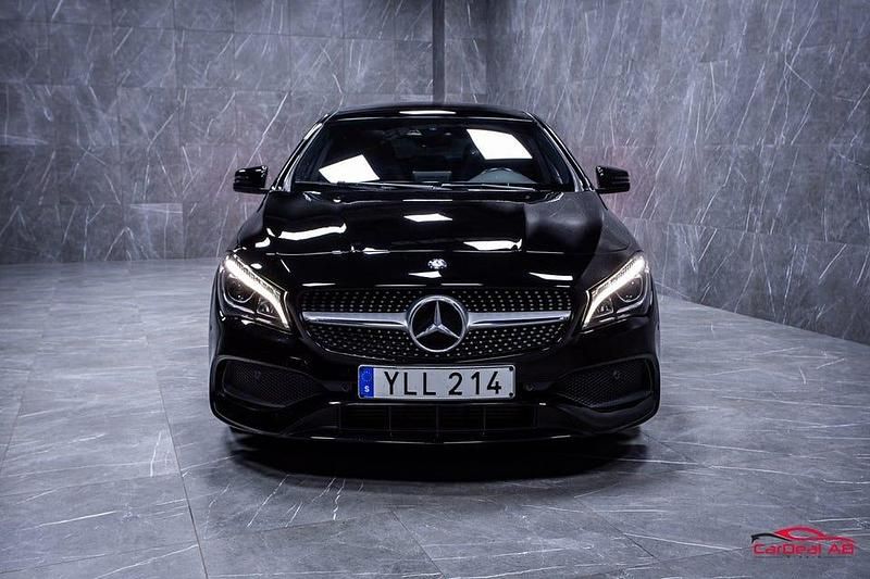 Begagnad Mercedes CLA220 Shooting Brake AMG 177 HK (130 kW) 2017 Svart Kombi