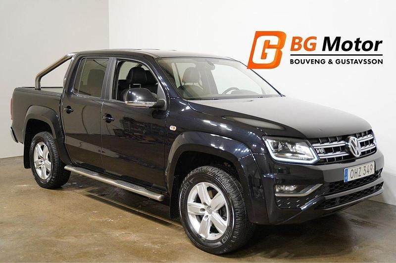 Svart Begagnad 2017 VW Amarok Highline Pickup | 288 900 kr (Marknadspris) - Bild 1/4
