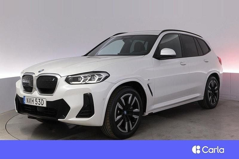 Vit Begagnad 2022 BMW iX3 M Sport SUV | 463 900 kr (Bra pris) - Bild 1/4