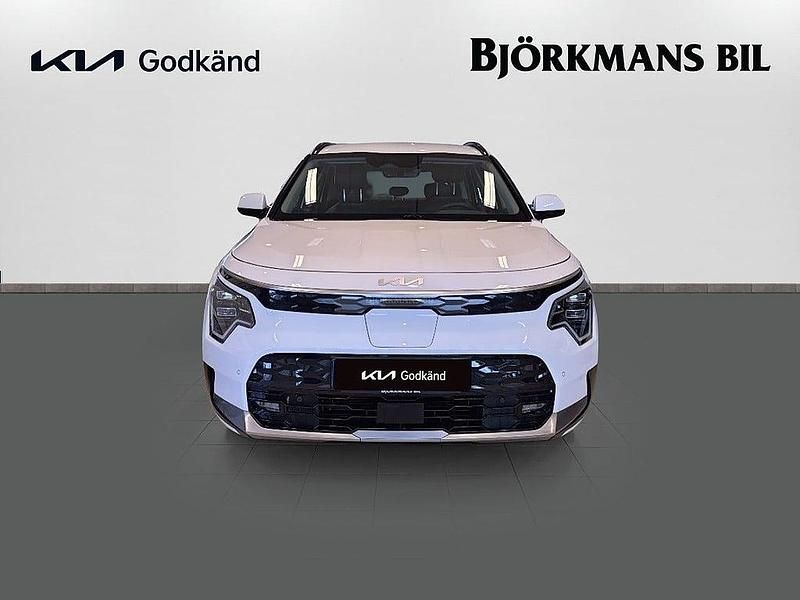 Begagnad Kia e-Niro 150 kW (204 HK) 2022 Vit SUV