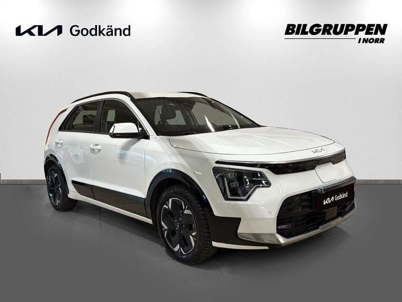 Begagnad Kia e-Niro 150 kW (204 HK) 2022 Vit SUV