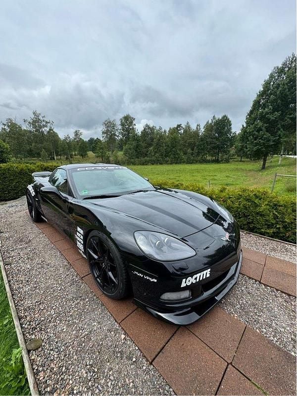 Svart Begagnad 2008 Chevrolet Corvette C6 LS Sportkupé | 355 000 kr (Marknadspris) - Bild 1/4