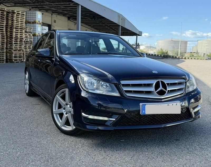 Blå Begagnad 2013 Mercedes C220 Avantgarde Sedan | 140 000 kr (Marknadspris) - Bild 1/4