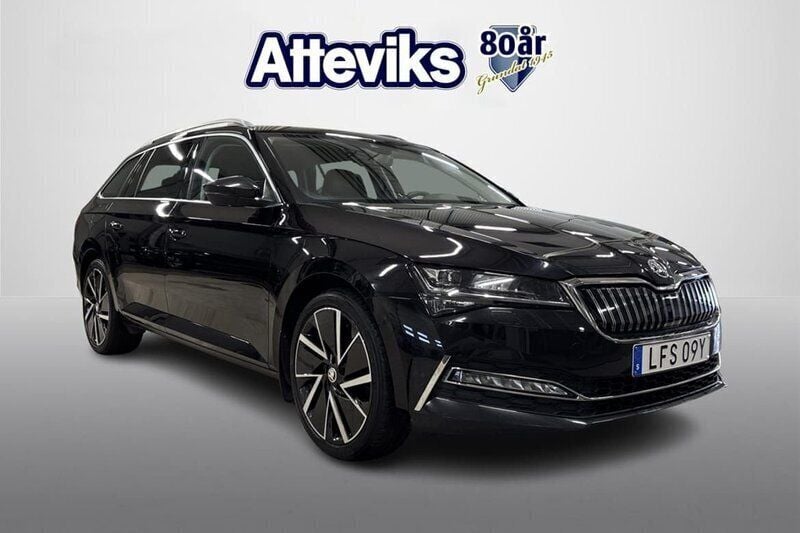 Svart Begagnad 2020 Skoda Superb Kombi | 269 900 kr (Bra pris) - Bild 1/4