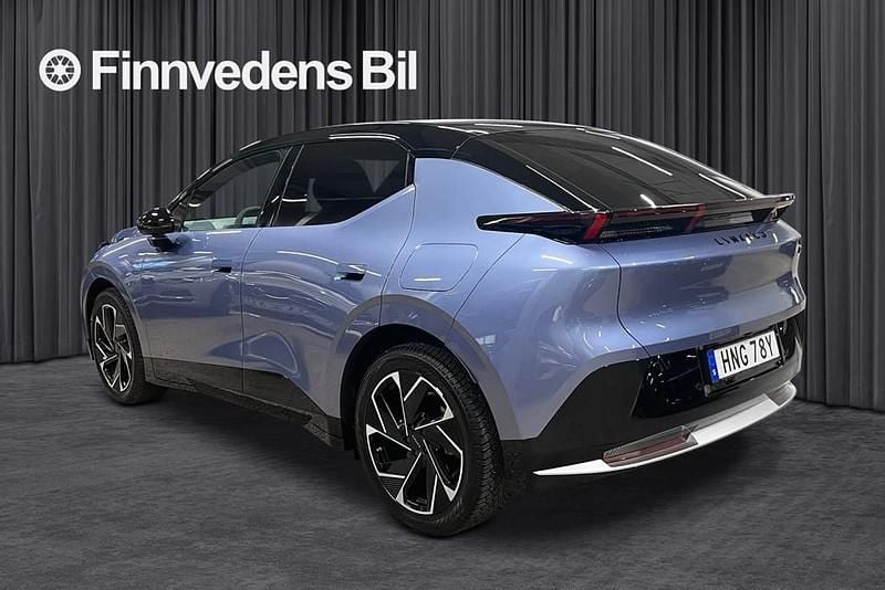 Begagnad Lynk & Co 02 202 kW (275 HK) 2024 Blå SUV