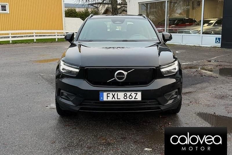 Begagnad Volvo XC40 Plus 185 kW (252 HK) 2021 Svart SUV