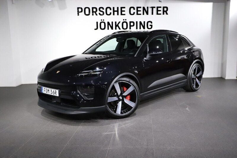 Svart (black) Begagnad 2025 Porsche Macan SUV | 1 165 000 kr - Bild 1/3