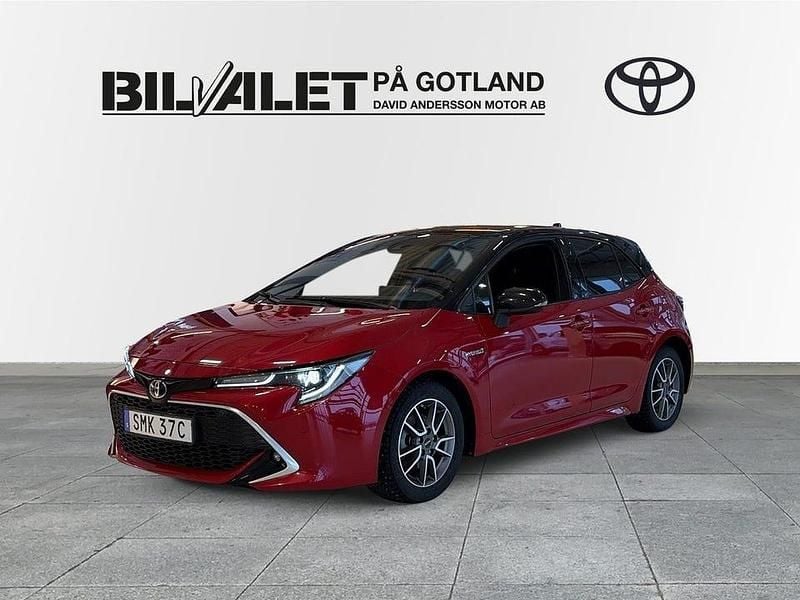 Begagnad Toyota Corolla 122 HK (89 kW) 2019 Röd Halvkombi