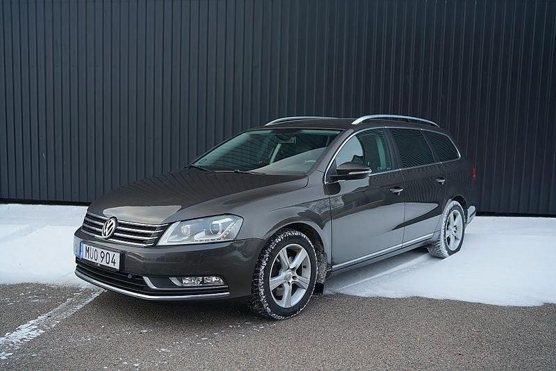 Brun Begagnad 2012 VW Passat GT Kombi | 89 990 kr (Marknadspris) - Bild 1/4
