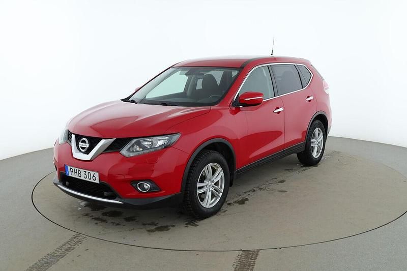 Begagnad Nissan X-Trail 360º 165 HK (121 kW) 2017 Röd SUV