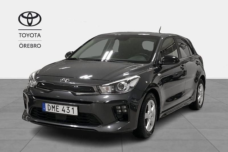 Grå Begagnad 2018 Kia Rio GT-Line Halvkombi | 154 900 kr (Marknadspris) - Bild 1/4