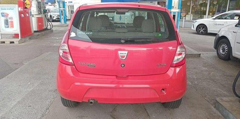 Begagnad 2009 Dacia Sandero Halvkombi | 16 000 kr (Lite dyr) - Bild 1/3