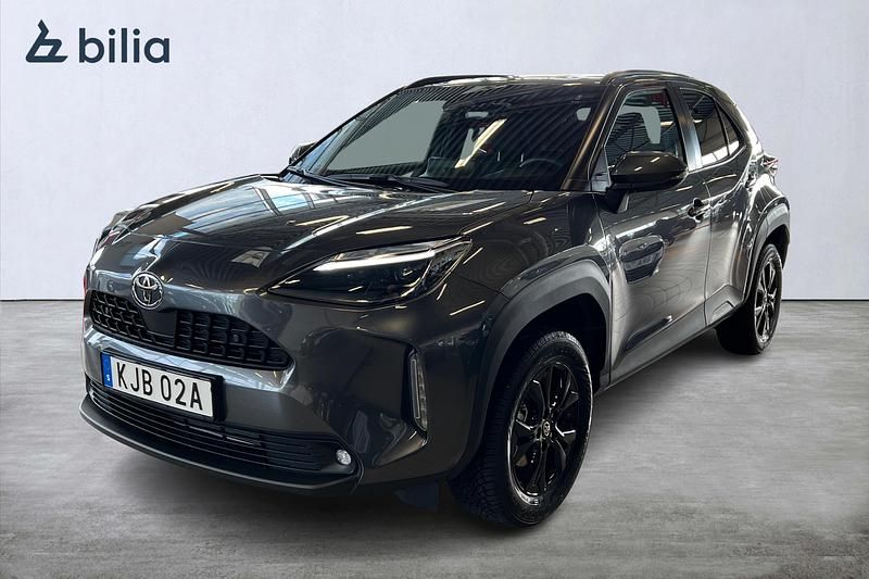 Grå Ny 2025 Toyota Yaris Hybrid | 329 900 kr - Bild 1/3