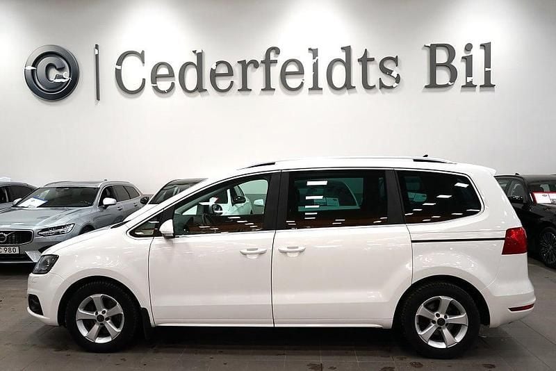 Vit Begagnad 2014 Seat Alhambra Minibuss | 149 900 kr (Marknadspris) - Bild 1/4