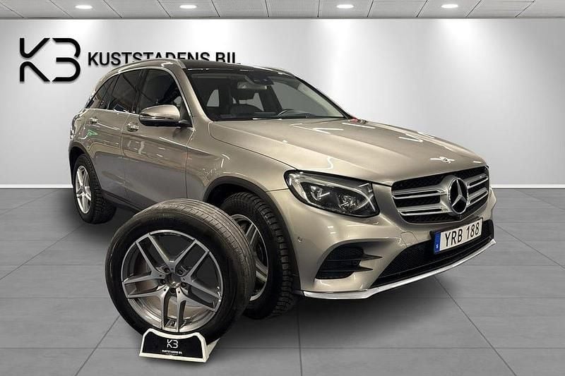 Silver Begagnad 2018 Mercedes GLC220 AMG line SUV | 239 900 kr (Marknadspris) - Bild 1/4