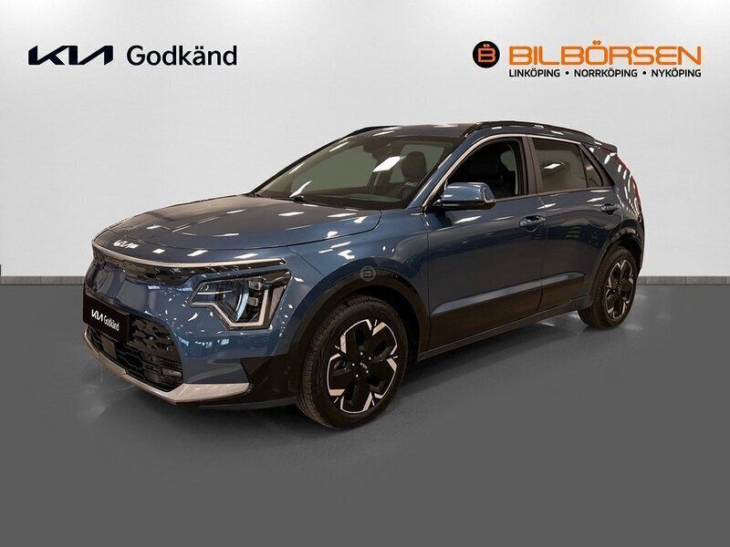 Begagnad Kia e-Niro Advance 150 kW (204 HK) 2022 Blå SUV