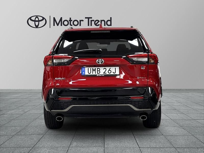 Begagnad Toyota RAV4 Hybrid 2025 Röd SUV