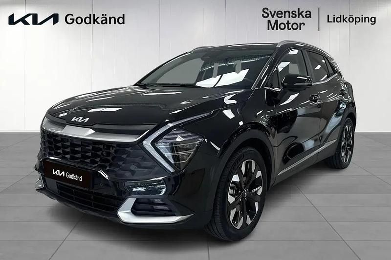Svart Begagnad 2023 Kia Sportage Advance SUV | 389 200 kr (Marknadspris) - Bild 1/4