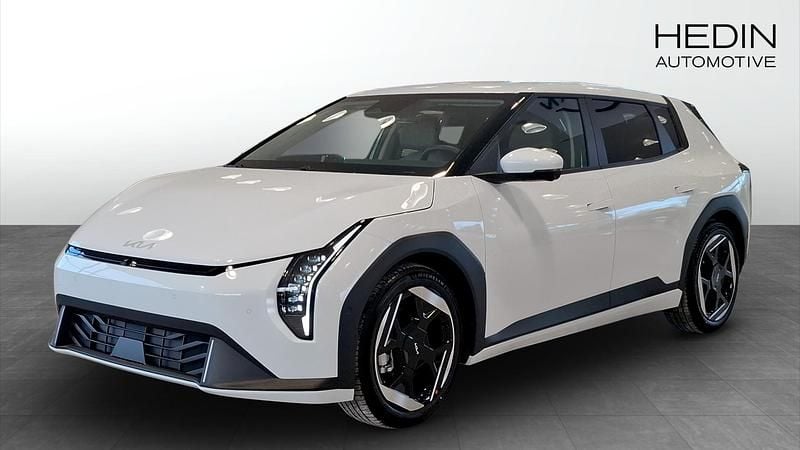 Ny Kia EV4 Plus 150 kW (204 HK) 2026 Svart Halvkombi