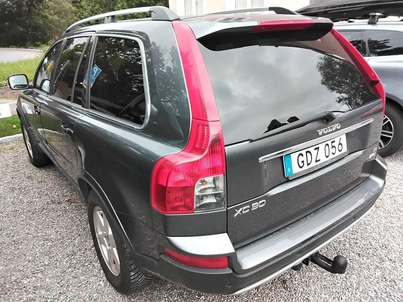 Grå Begagnad 2008 Volvo XC90 Summum SUV | 34 500 kr (Bra pris) - Bild 1/4