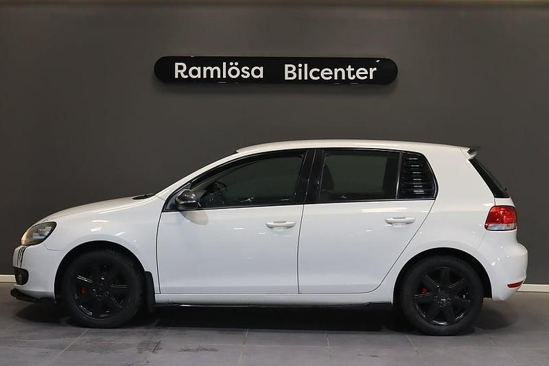 Begagnad VW Golf VI 102 HK (75 kW) 2008 Vit Halvkombi