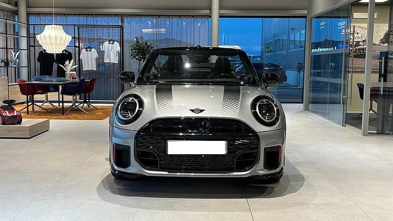 Ny Mini John Cooper Works 2026 Grå Halvkombi