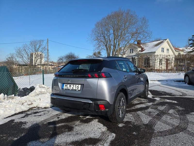 Begagnad Peugeot e-2008 Allure 100 kW (136 HK) 2020 SUV