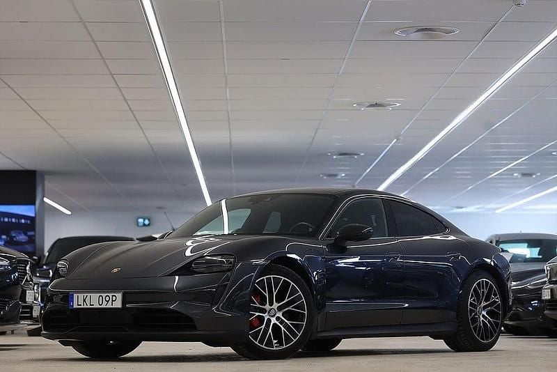 Begagnad Porsche Taycan 4S Performance Package 419 kW (571 HK) 2020 Grå Sedan