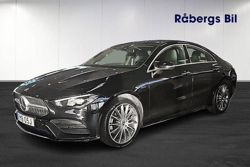 Svart (kosmossvart metallic) Begagnad 2020 Mercedes E250 Premium Sportkupé | 399 800 kr (Marknadspris) - Bild 1/4