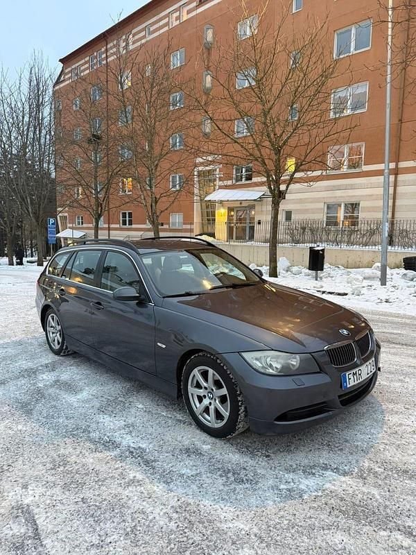 Begagnad 2007 BMW 325 Advantage Kombi | 52 000 kr (Marknadspris) - Bild 1/4