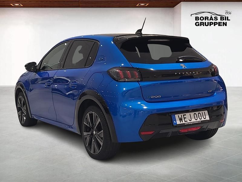 Begagnad Peugeot e-208 GT 100 kW (137 HK) 2022 Blå Halvkombi