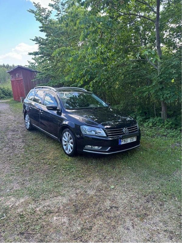 Svart Begagnad 2011 VW Passat GT Kombi | 45 000 kr (Marknadspris) - Bild 1/4