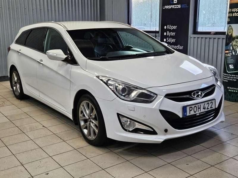 Vit Begagnad 2014 Hyundai i40 Kombi | 59 900 kr (Marknadspris) - Bild 1/4