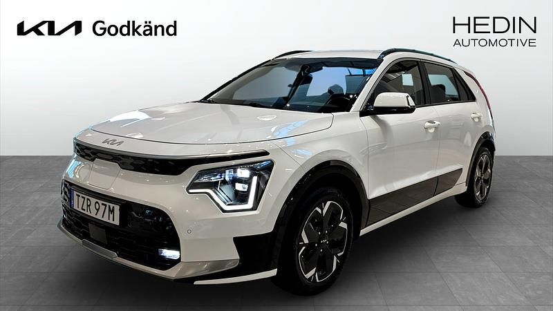 Vit (white) Begagnad 2022 Kia e-Niro 2 SUV | 309 900 kr (Dyr) - Bild 1/4