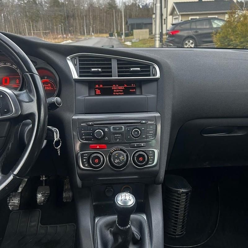 Begagnad Citroën C4 120 HK (88 kW) 2011