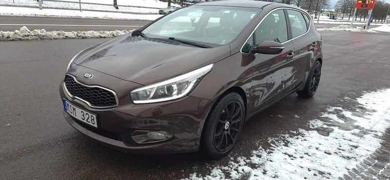 Begagnad 2013 Kia Ceed Halvkombi | 59 999 kr (Marknadspris) - Bild 1/4
