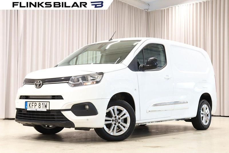Vit Begagnad 2022 Toyota Proace Van | 249 900 kr (Superpris) - Bild 1/4