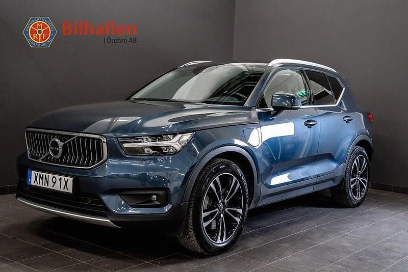 Blå Begagnad 2020 Volvo XC40 Inscription SUV | 299 000 kr (Bra pris) - Bild 1/4
