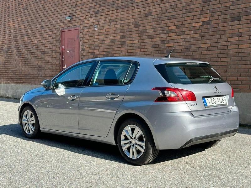 Begagnad Peugeot 308 Active 120 HK (88 kW) 2017 Grå Halvkombi